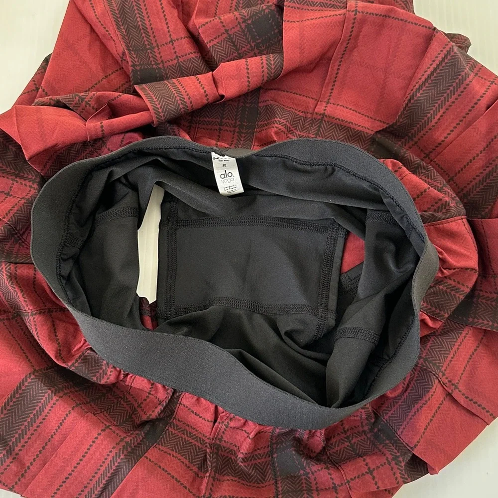 ALO Yoga Legacy Plaid Varsity Tennis Skirt Cranberry Black, S